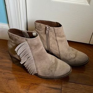 size 6 1/2 ankle boot